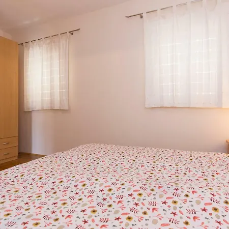Apartments Marta Krk Town Extérieur photo