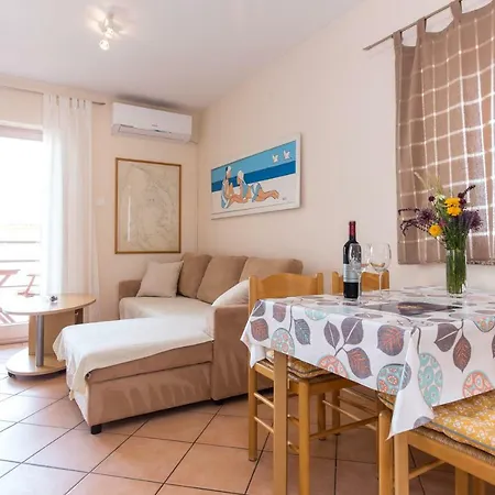 Apartments Marta Krk Town Extérieur photo