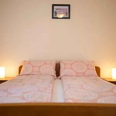 Apartments Marta Krk Town Extérieur photo