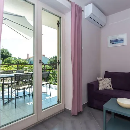 Apartments Marta Krk Town Extérieur photo