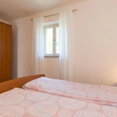 Apartments Marta Krk Town Extérieur photo