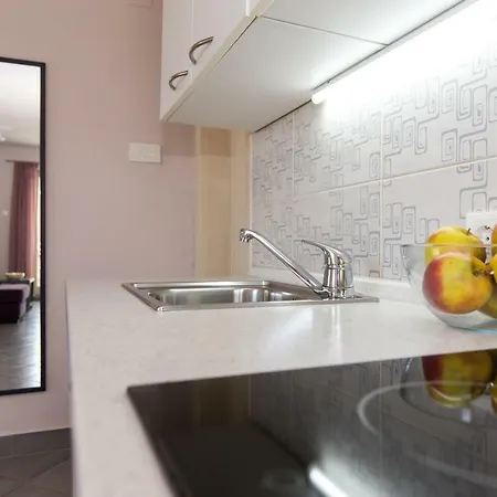 Apartments Marta Krk Town Extérieur photo